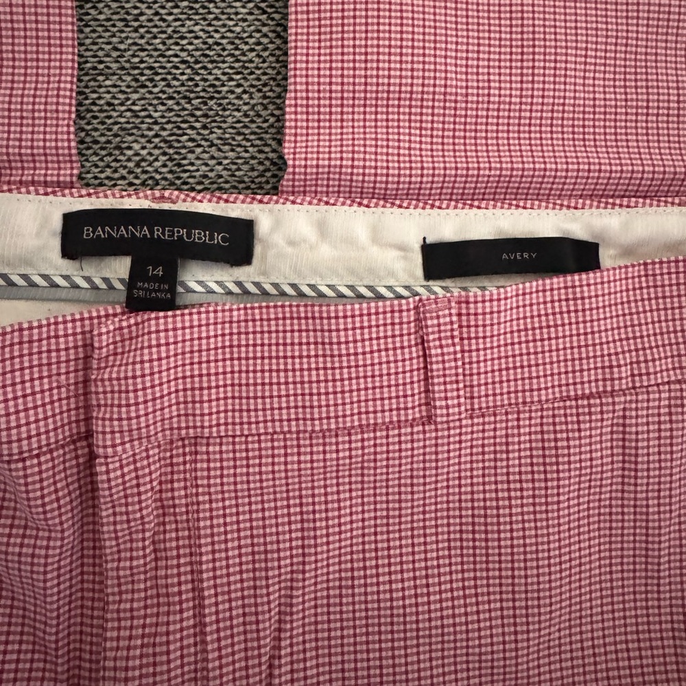 Banana Republic Avery Summer Crop Pant 14 red micro checkers